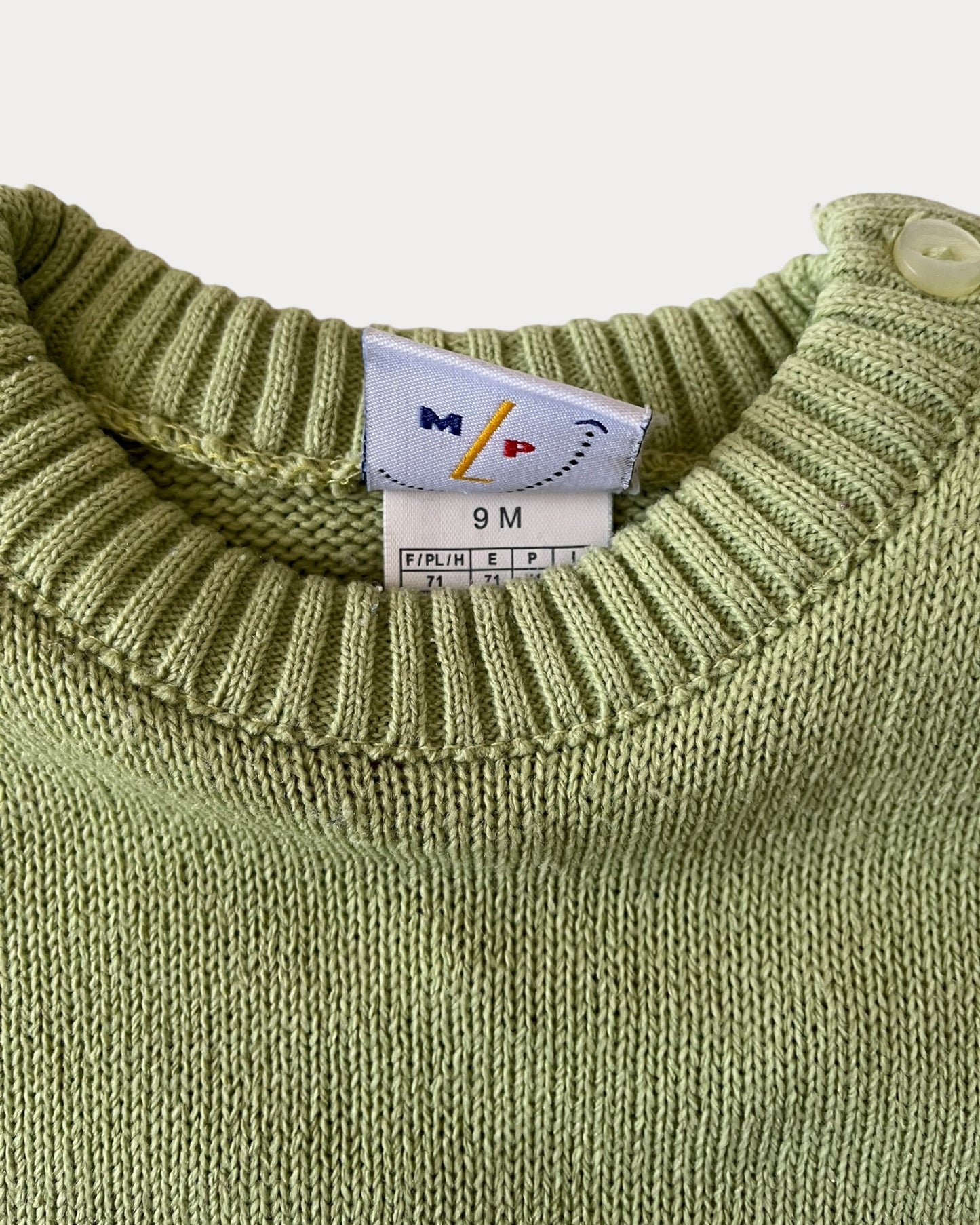 Winnie the pooh vintage sweater